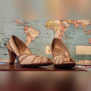 1950s ORIGINAL Naturalizers size 7.5